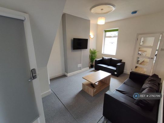 3 bedroom terraced house to rent - Photo 1