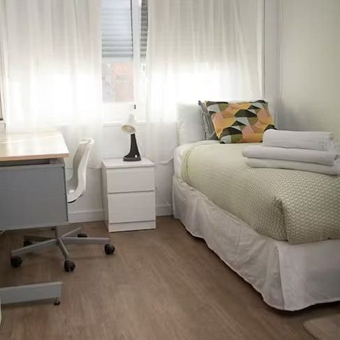 Avenida Alcalde Juan Fernández, Sevilla, Andalusia 41005 - Photo 1