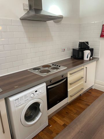 13-17 Chancery Lane, Huddersfield, HD1 - Photo 4