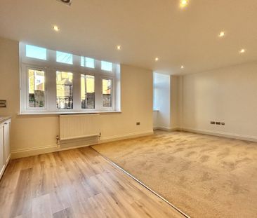 St. Marys Gate - Photo 4