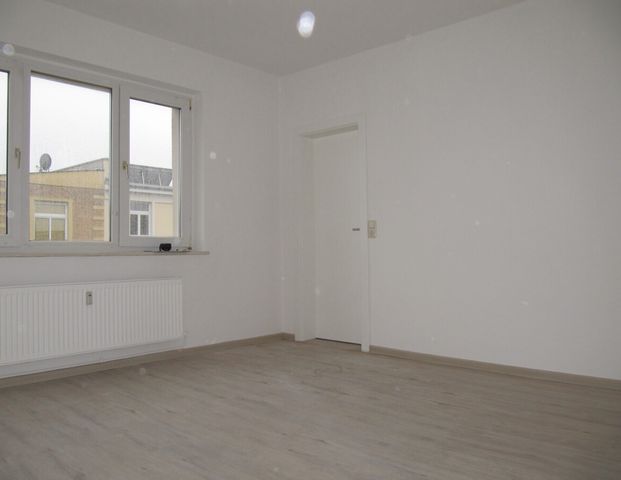 Einladende 3- Zimmerwohnung mit Einbauküche in der Paulsstadt - Photo 1