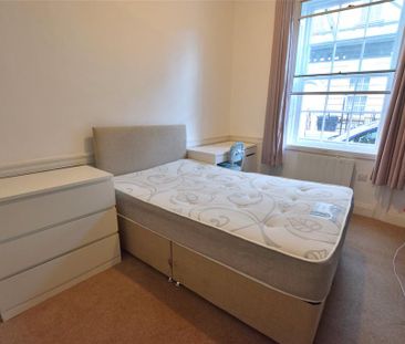 3 bedroom apartment to rent - Photo 2