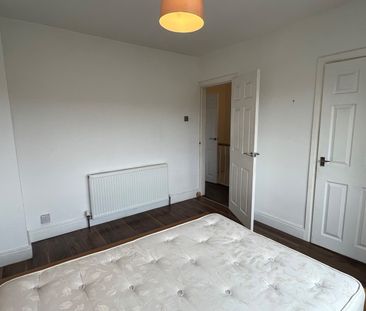 3 Bed Detached House, Pendragon Road, B42 - Photo 4