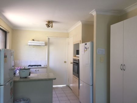 Rms/ 11a Beveridge Street, Bentley WA 6102 - Photo 4