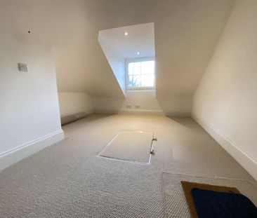 Larkhill, Wantage - Photo 5