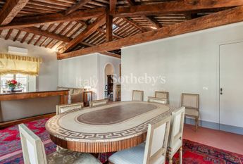 Elegant apartment in the historic centre of Lucca