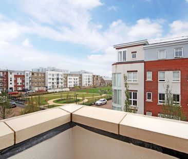 3 bedroom end of terrace house to rent - Photo 6