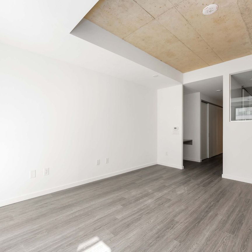 For Lease - 689 The Queensway Street Unit# 505, Toronto, Ontario - Photo 1