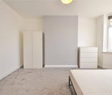 6 bedroom semi-detached house to rent - Photo 4