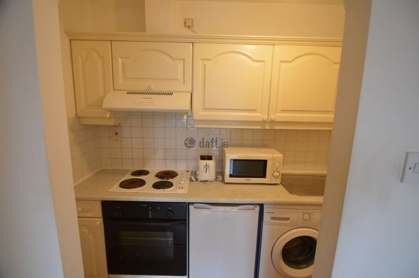 Apartment to rent in Dublin, Blessington St - Photo 1