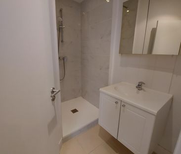 3P RUE 72.70M² RUE A. CHENIER Versailles (78000) - Photo 5