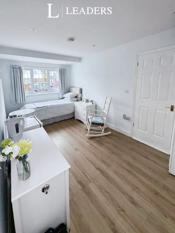 1 bedroom room to rent Fairhaven Road, West Mersea, CO5 - Photo 5