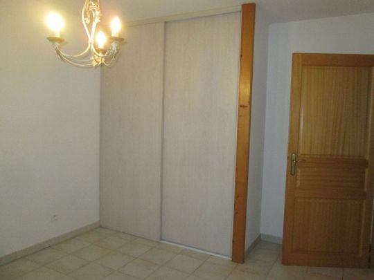 Location appartement 78.1 m², St etienne du gres 13103 Bouches-du-Rhône - Photo 1