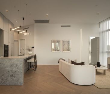 BRAND-NEW LUXURY PENTHOUSE WITH SPECTACULAR CITY VIEWS - Photo 3