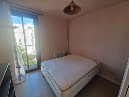 Location Appartement 3 pièces 63m² HYERES 83400 - Photo 3