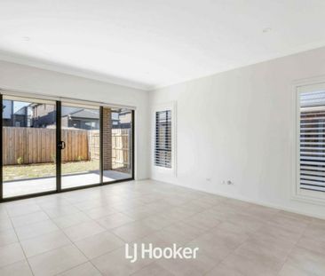 Beautiful 4 Bedroom Home! - Photo 3