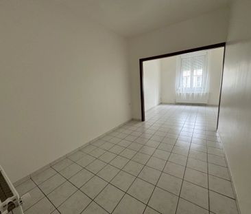 Location Maison de ville 4 pièces 85 m2 à Saint-Quentin - Photo 3