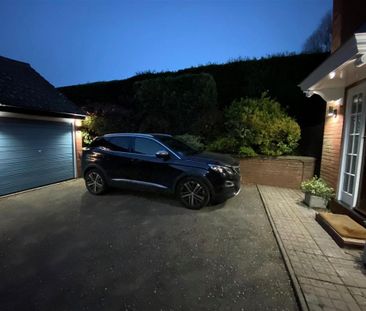 2 bedroom end of terrace house to rent - Photo 1