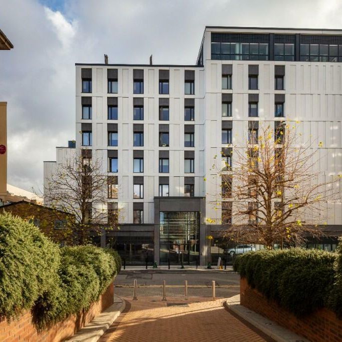 Studio to rent - Photo 1