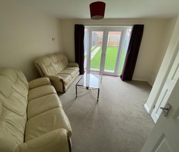 3 bedroom terraced house to rent - Photo 5