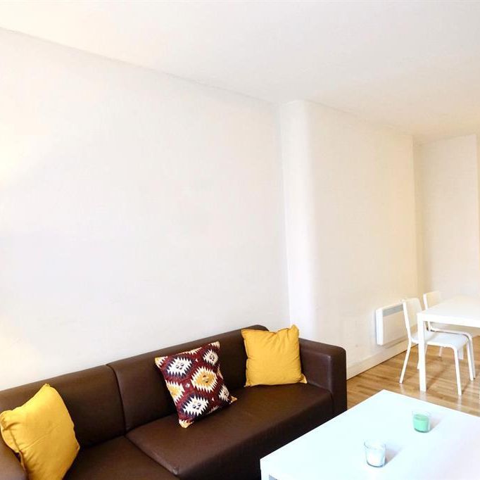 2 bedroom flat to rent - Photo 1