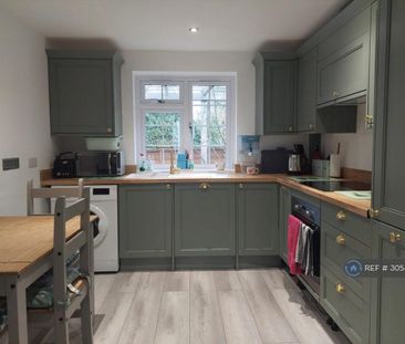 1 bedroom semi-detached house to rent - Photo 5