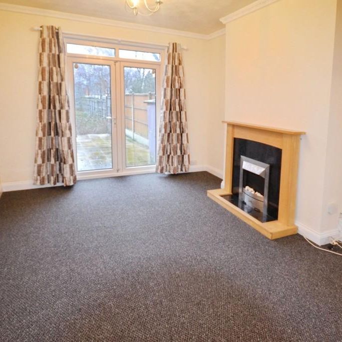 3 bedroom semi-detached house to rent - Photo 1