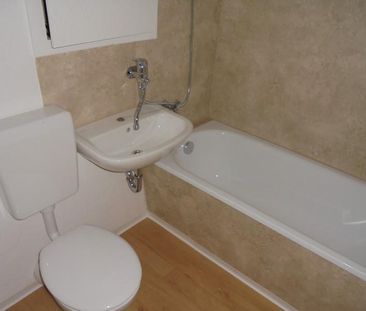 Azubi-, Schüler- und Studentenwohnungen in Gera mit EBK - Kautionsf... - Photo 3