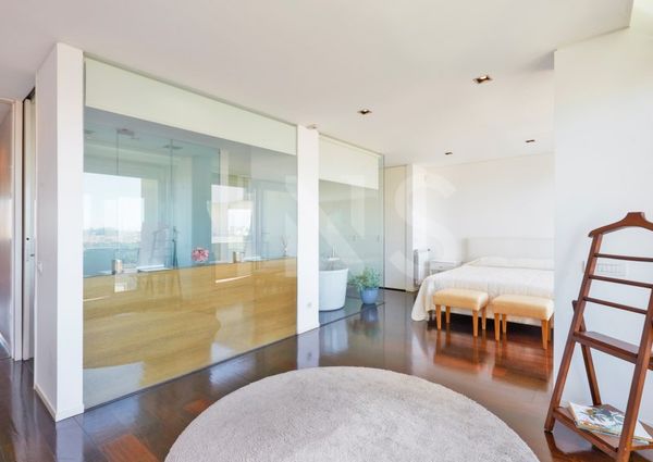 Apartamento T5 em Lisboa