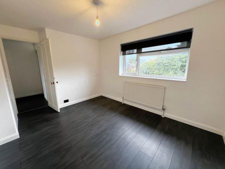 Gudge Heath Lane, Fareham - Photo 3