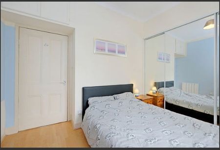1 Bed Flat, Whitehall Place, AB25 - Photo 3