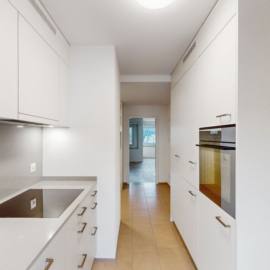 Moderne Wohnung mit Südbalkon - Foto 1