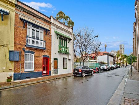 16 Bland Street, Woolloomooloo NSW 2011 - Terrace For Rent | Domain - Photo 3