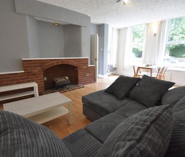 2 bedroom ground floor flat to rent - Photo 1