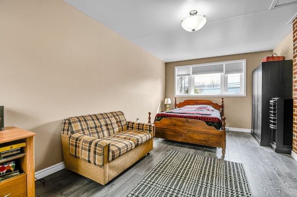 For Lease - 44 Main Street, Westport, Ontario - Photo 1