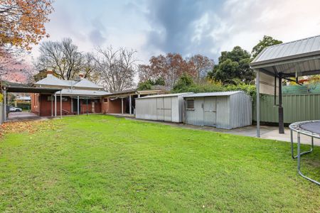 Charming Central Albury Home In Prime Location - Photo 5