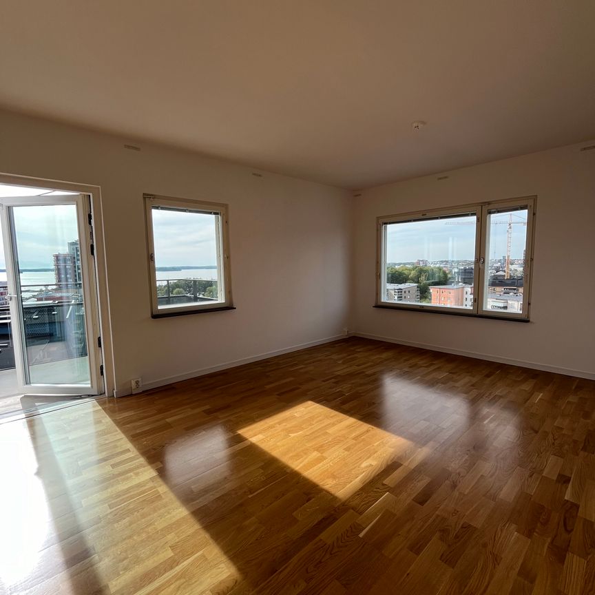 Genuagatan, Västerås - Photo 1