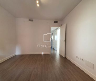 Recently renovated apartment with lovely sea views for rent in Mala... - Photo 5