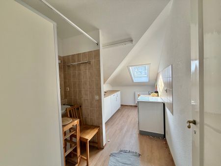 2 gepflegte Mansardenzimmer mit Küche, Bad und WC nahe Mühlburger Tor - Photo 2