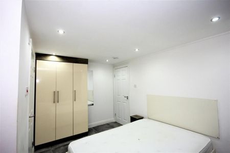 Flat , Connaught House, - Mount Street, Preston - Photo 3