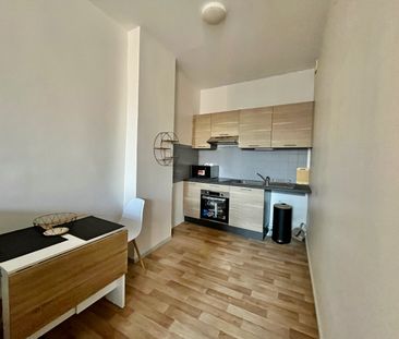 Location Appartement 1 pièce 35m² - Photo 5