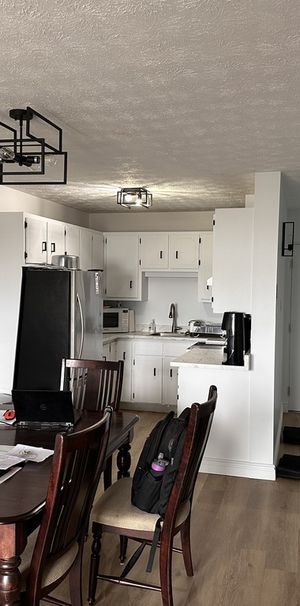 Bel Appartement 5½, Immeuble Bien Situé - Photo 1