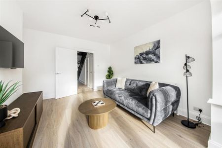 1 bedroom detached house to rent - Photo 3