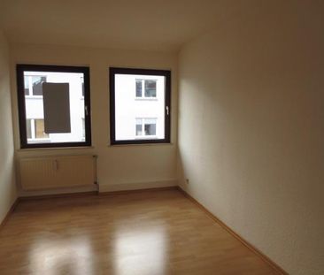 *Zentrale 3-Zimmer-Wohnung mit Badewanne und Dusche* - Foto 5