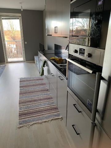 Sollentuna - 2rok - tillsv - 11.500kr/mån - Photo 4