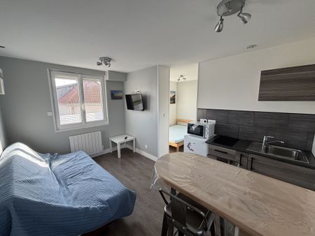 APPARTEMENT MEUBLÉ TYPE 2 SALEUX - Photo 2
