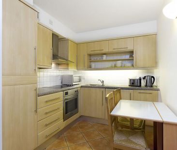 2 bedroom flat to rent - Photo 6