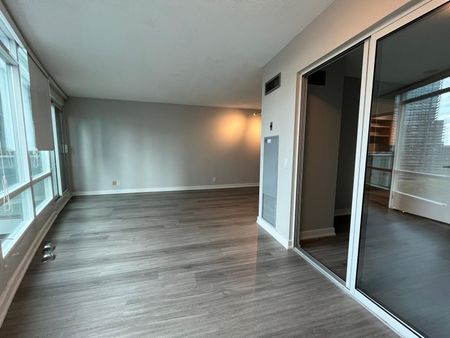 For Lease - 373 Front Street Unit# 1902, Toronto, Ontario - Photo 3