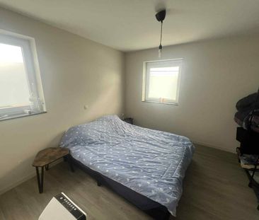 Ruime, moderne woning met 3 slaapkamers en tuin - Photo 4