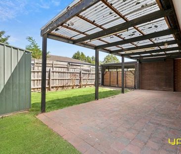 Charming Family Home in Cranbourne West - Photo 6